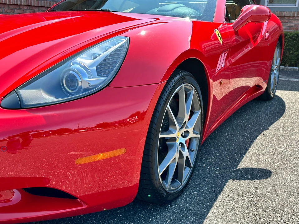 2013 Ferrari California - Image 17 of 31