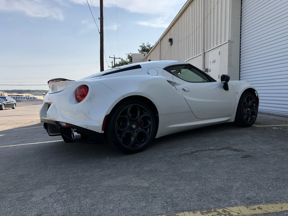 2015 Alfa Romeo 4C Coupe - Image 7 of 31