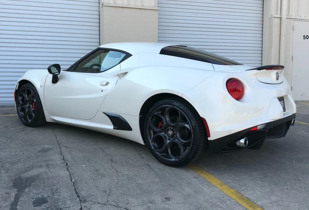 2015 Alfa Romeo 4C Coupe - Image 4 of 31