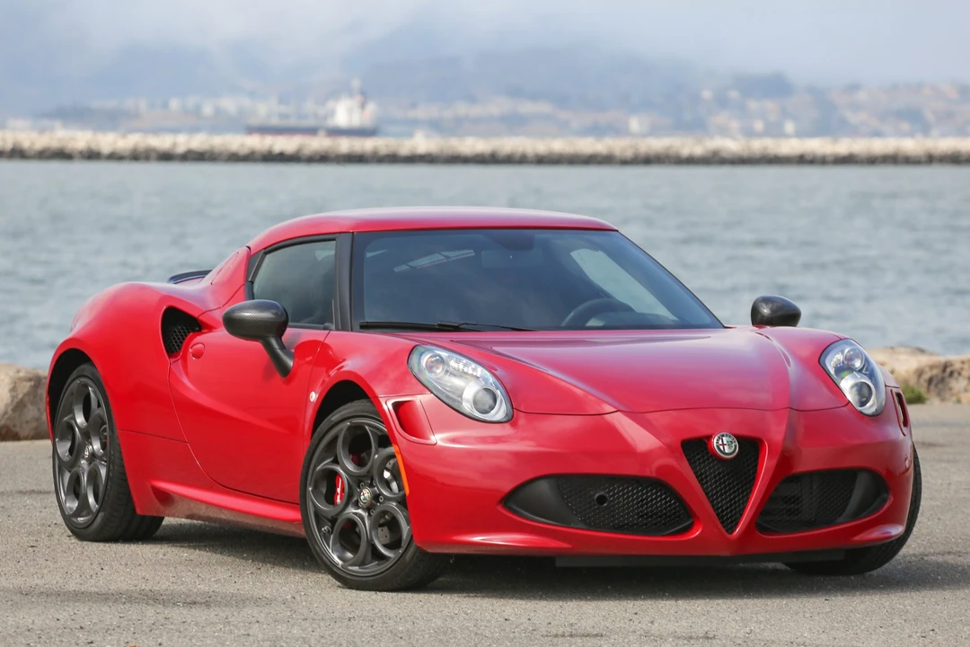 2015 Alfa Romeo 4C Coupe - Image 11 of 31