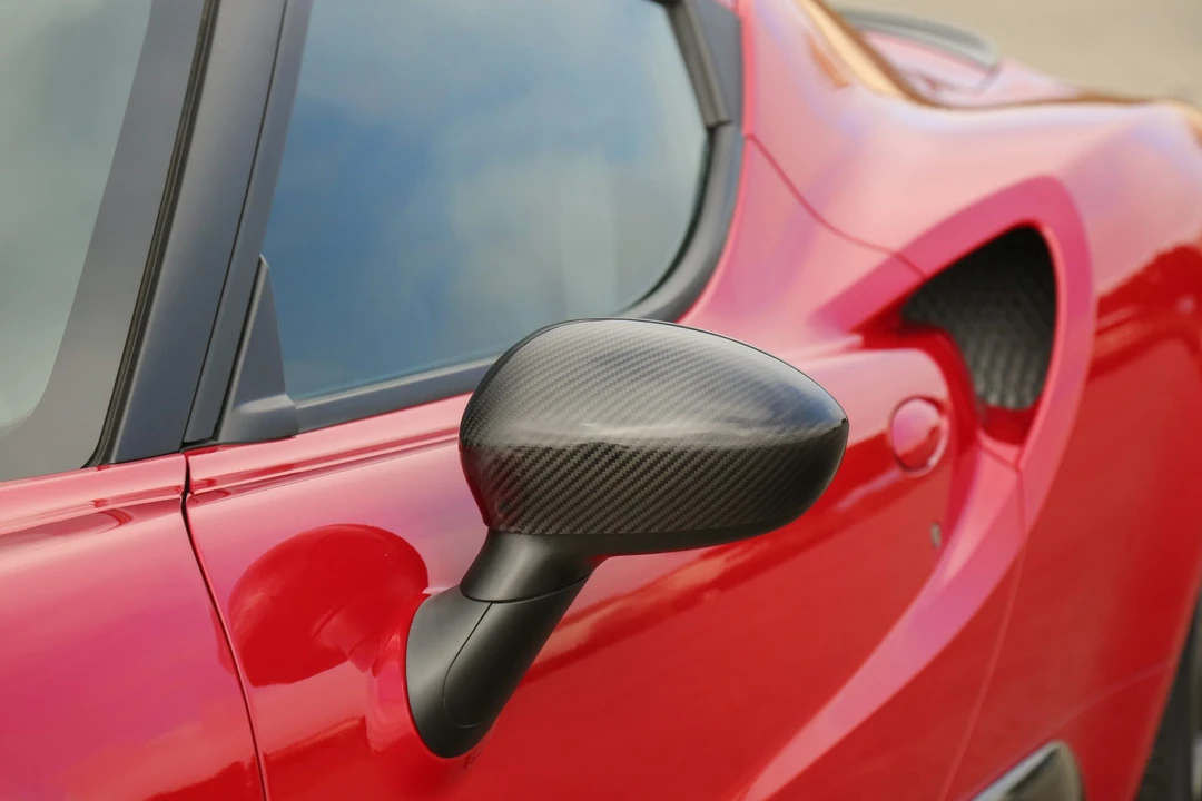 2015 Alfa Romeo 4C Coupe - Image 27 of 31