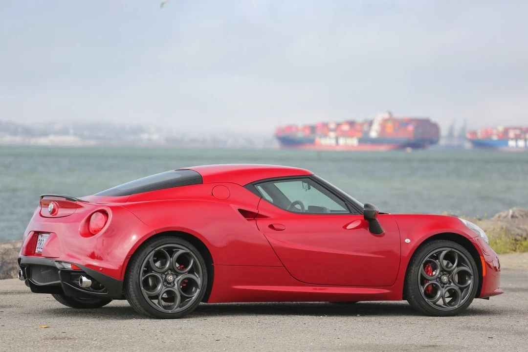 2015 Alfa Romeo 4C Coupe - Image 9 of 31