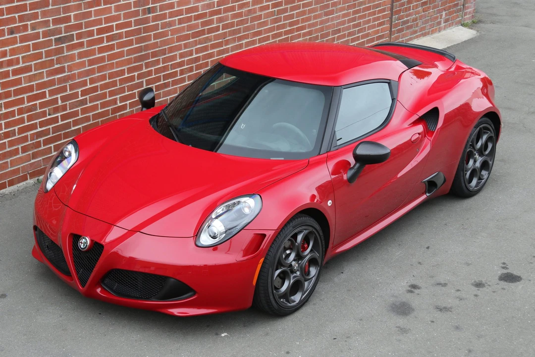 2015 Alfa Romeo 4C Coupe - Image 17 of 31