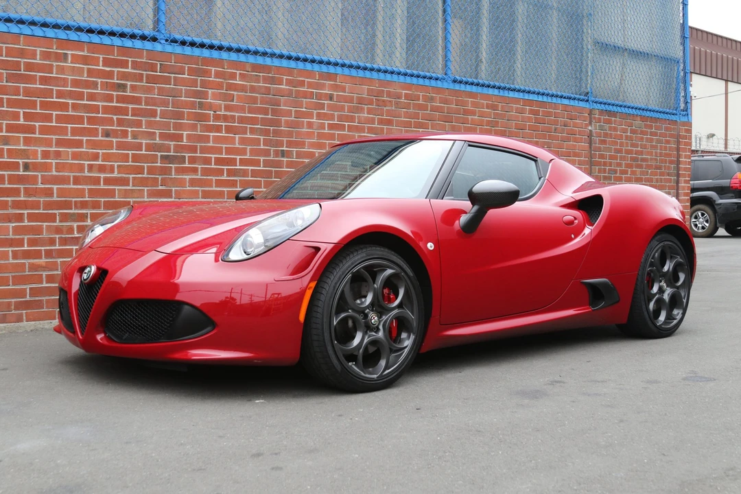 2015 Alfa Romeo 4C Coupe - Image 13 of 31