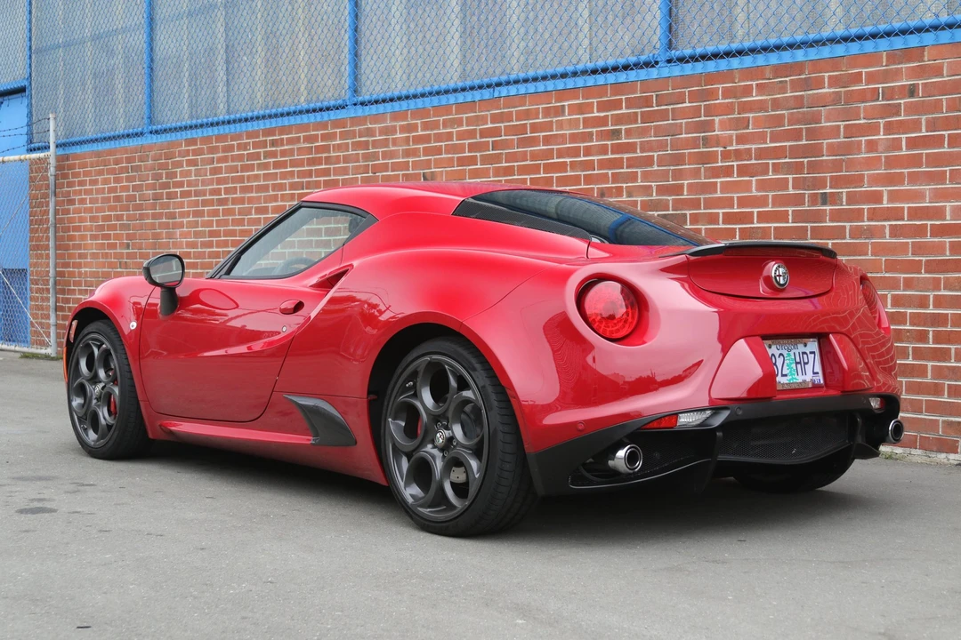 2015 Alfa Romeo 4C Coupe - Image 14 of 31