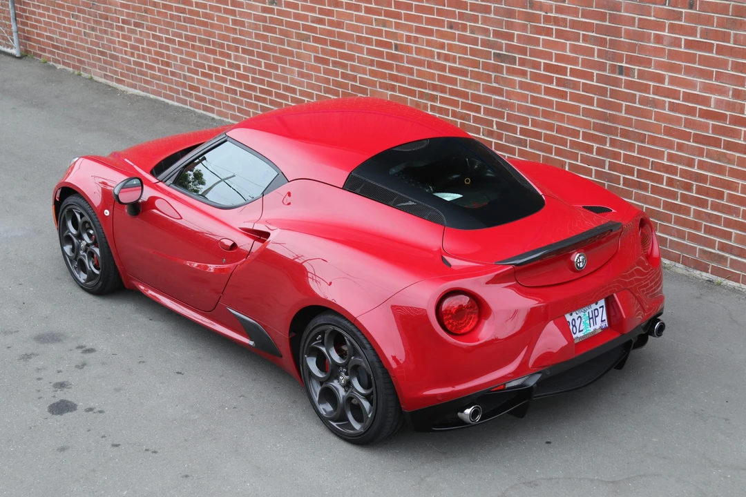 2015 Alfa Romeo 4C Coupe - Image 19 of 31