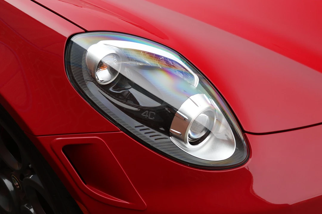2015 Alfa Romeo 4C Coupe - Image 24 of 31