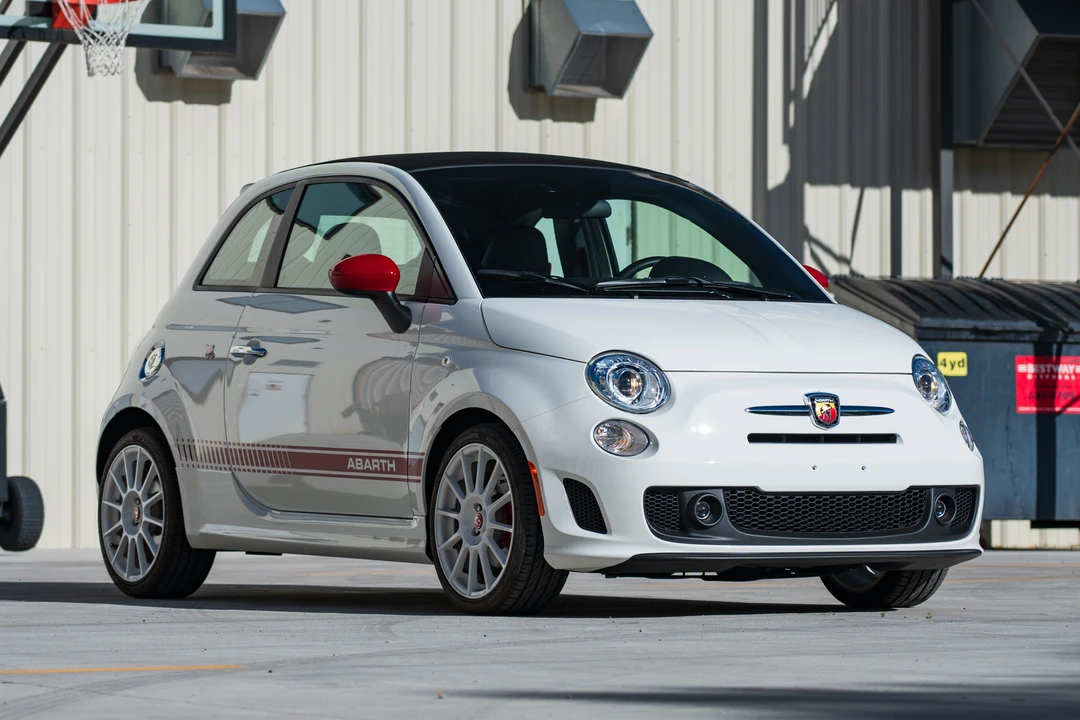 2015 Fiat Abarth 500 - Image 17 of 31