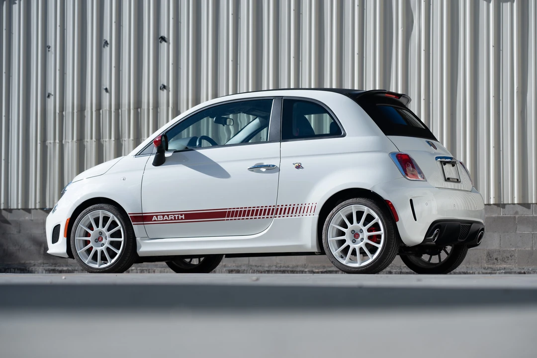 2015 Fiat Abarth 500 - Image 8 of 31