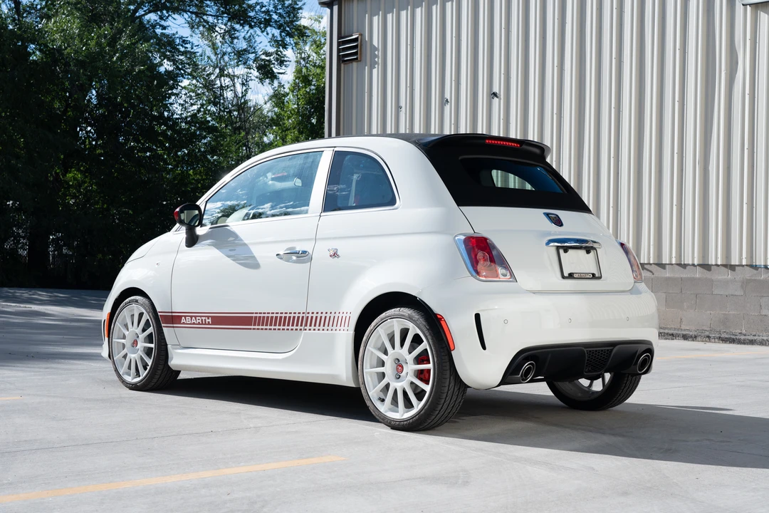 2015 Fiat Abarth 500 - Image 10 of 31