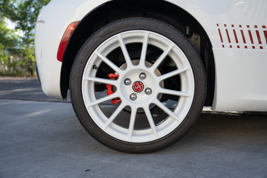 2015 Fiat Abarth 500 - Image 24 of 31