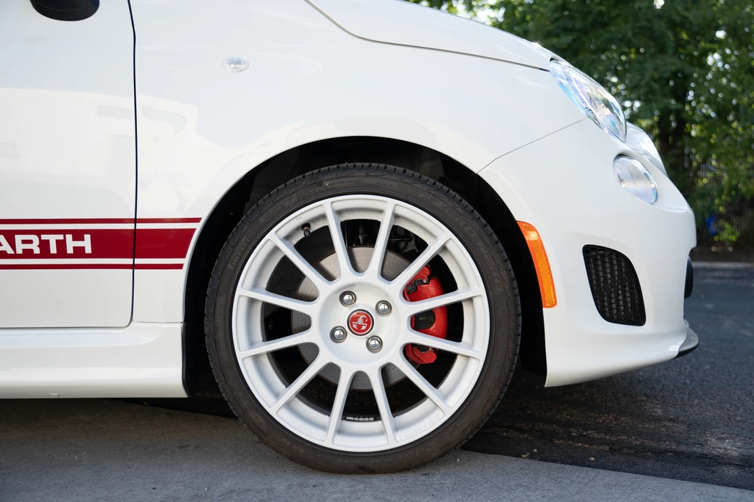 2015 Fiat Abarth 500 - Image 25 of 31