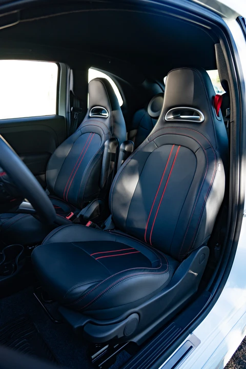 2015 Fiat Abarth 500 - Image 26 of 31