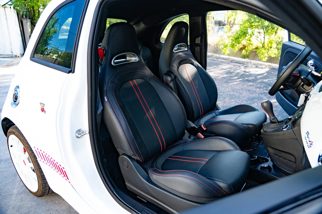 2015 Fiat Abarth 500 - Image 27 of 31
