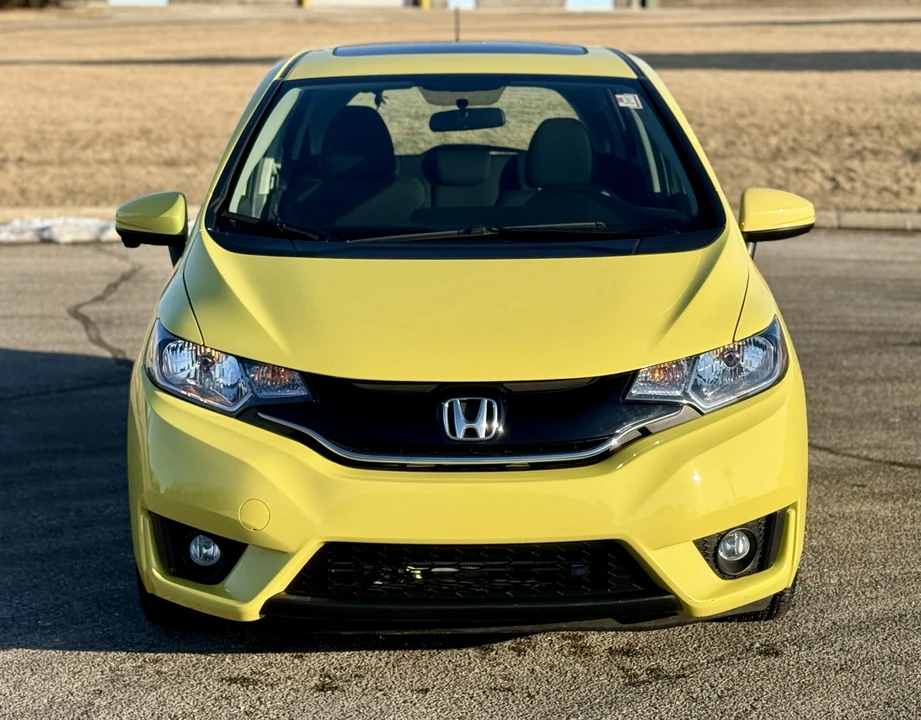 2015 Honda Fit - Image 19 of 31