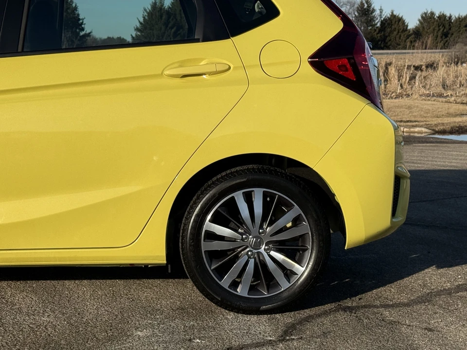2015 Honda Fit - Image 27 of 31