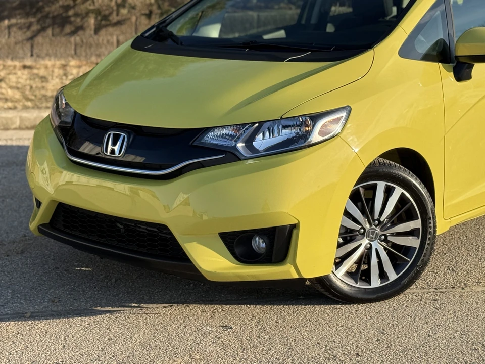 2015 Honda Fit - Image 20 of 31