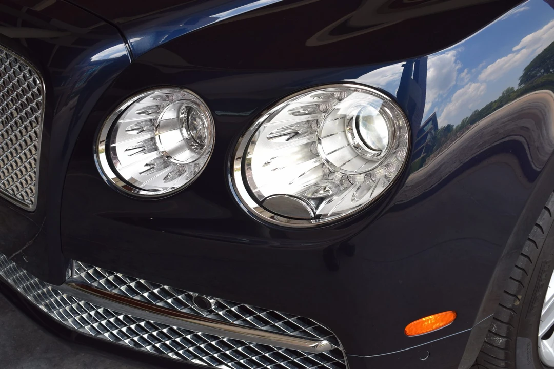 2016 Bentley Continental Flying Spur - Image 25 of 31