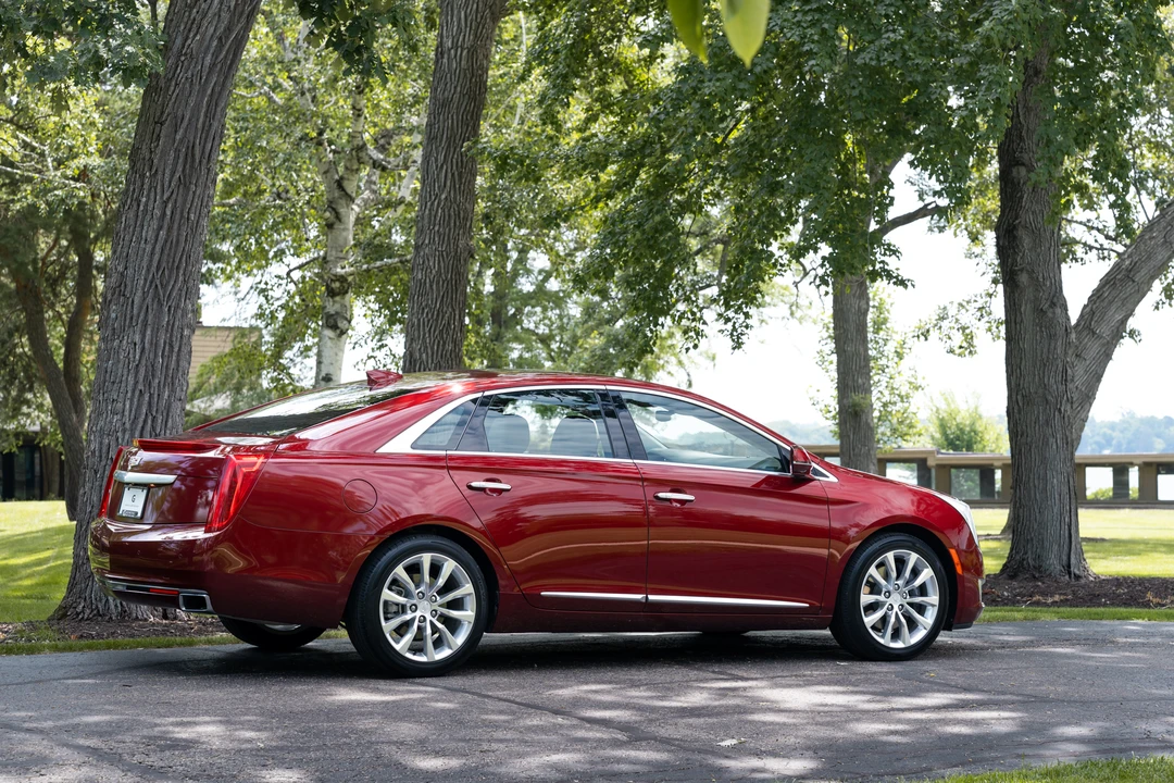 2016 Cadillac XTS - Image 15 of 31