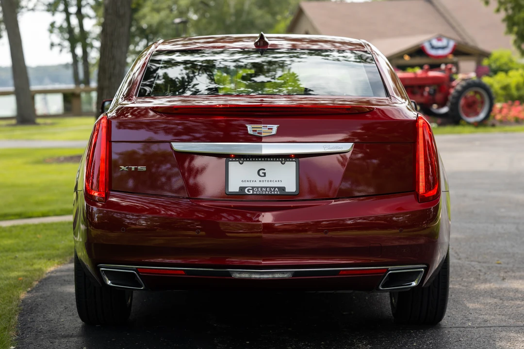 2016 Cadillac XTS - Image 10 of 31