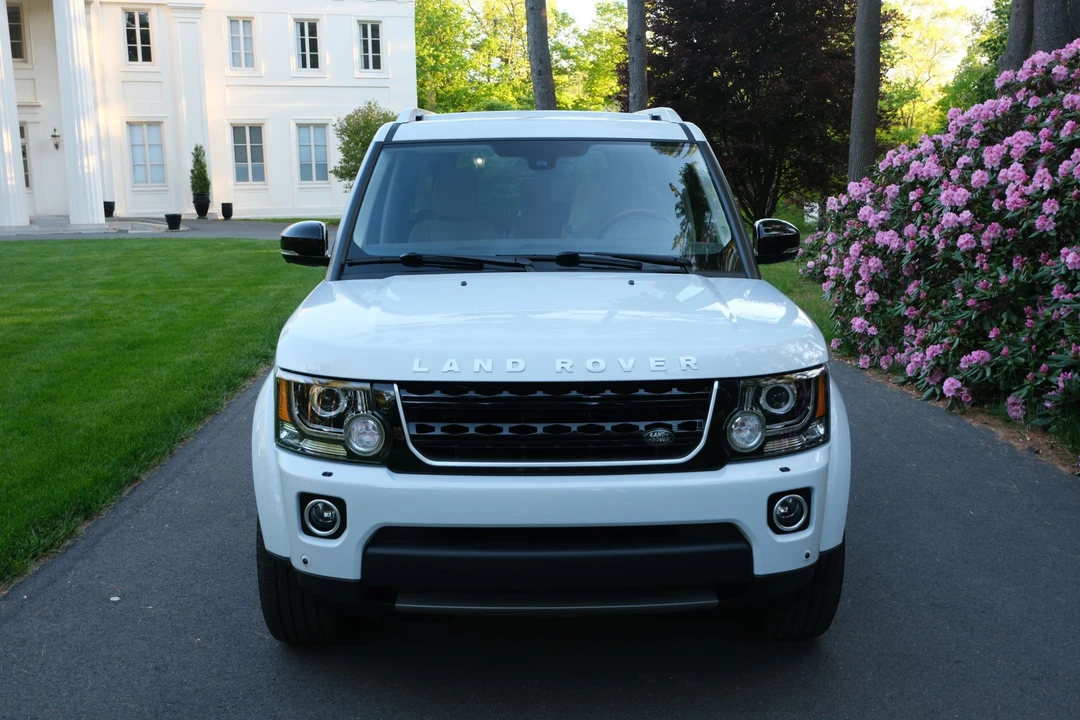 2016 Land Rover Discovery 4th Gen - Image 14 of 31