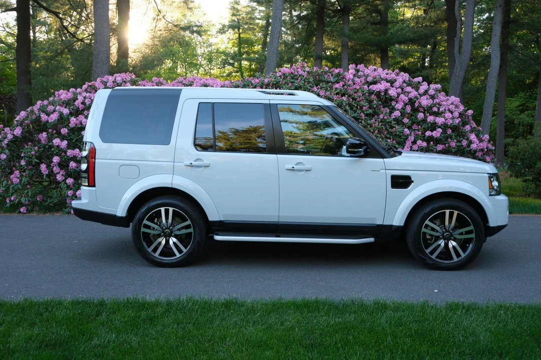 2016 Land Rover Discovery 4th Gen - Image 10 of 31