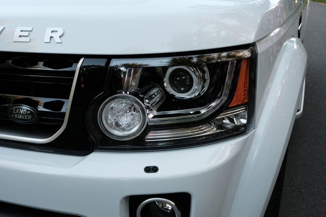 2016 Land Rover Discovery 4th Gen - Image 30 of 31