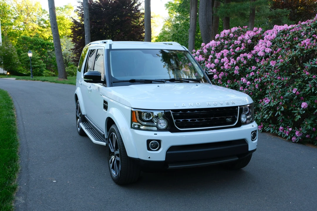 2016 Land Rover Discovery 4th Gen - Image 12 of 31