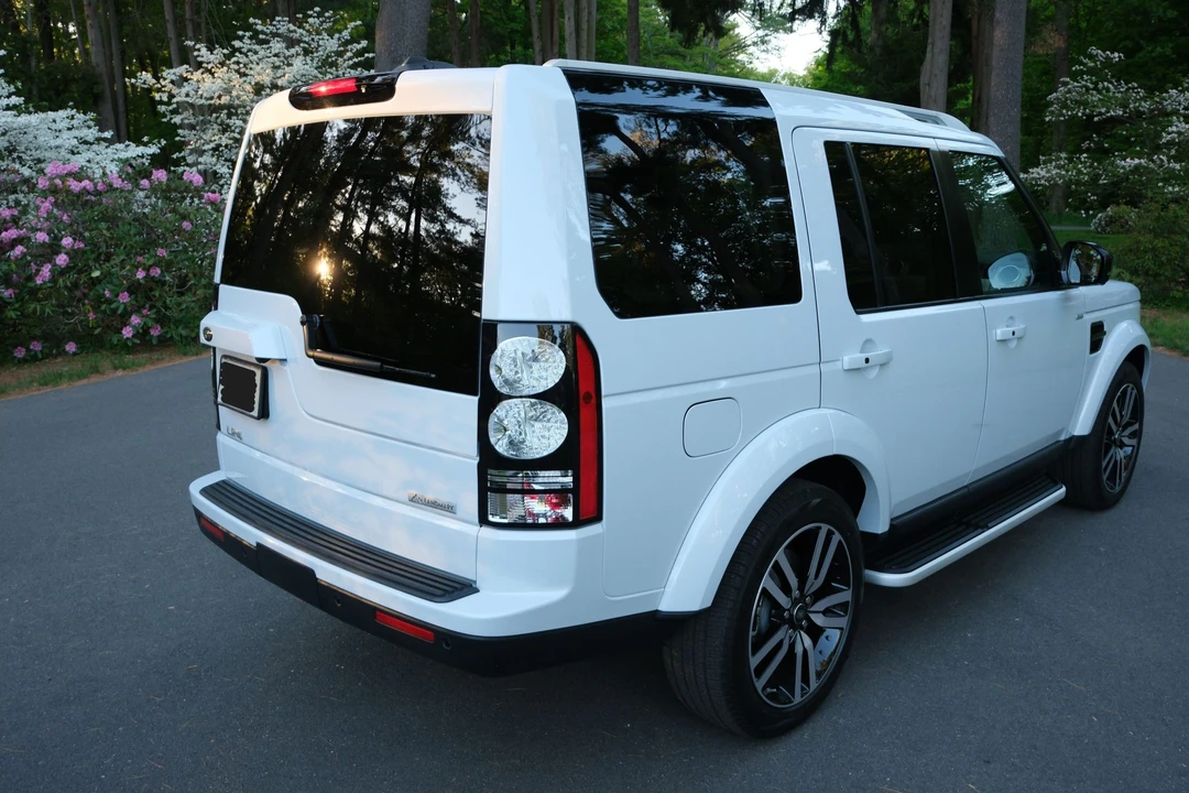 2016 Land Rover Discovery 4th Gen - Image 9 of 31