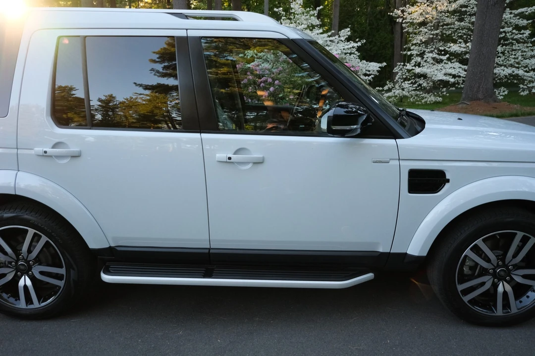 2016 Land Rover Discovery 4th Gen - Image 21 of 31