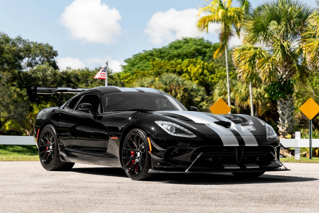 2017 Dodge Viper ACR 5th Gen - Image 2 of 31