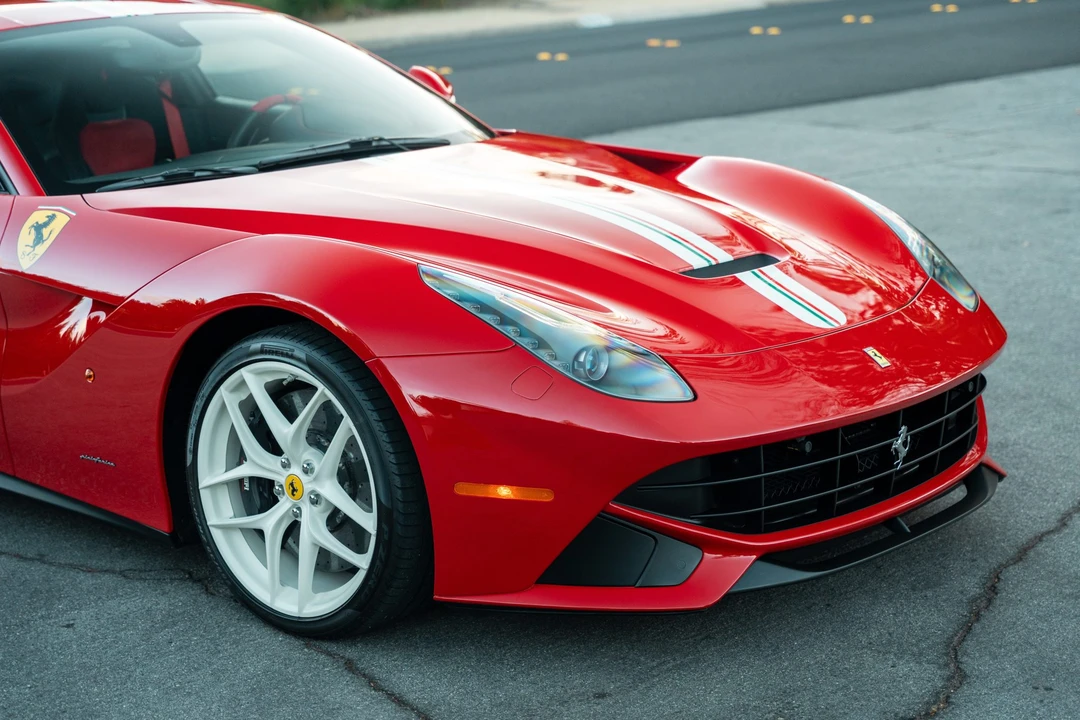 2017 Ferrari F12berlinetta - Image 26 of 31