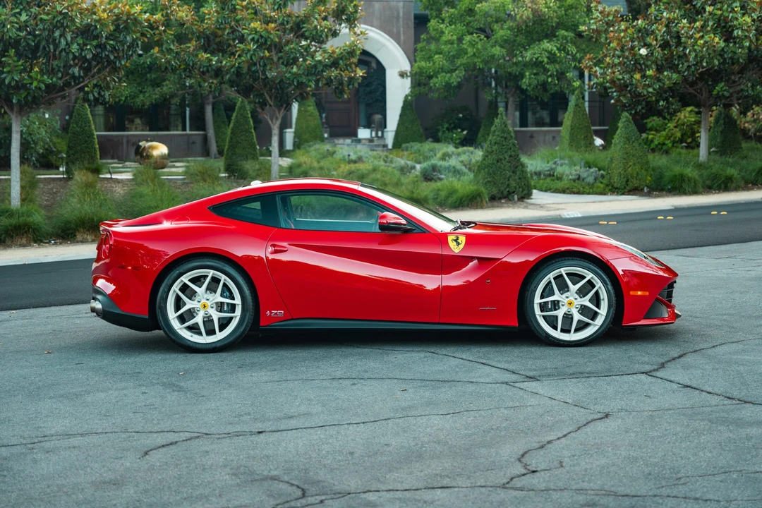 2017 Ferrari F12berlinetta - Image 9 of 31