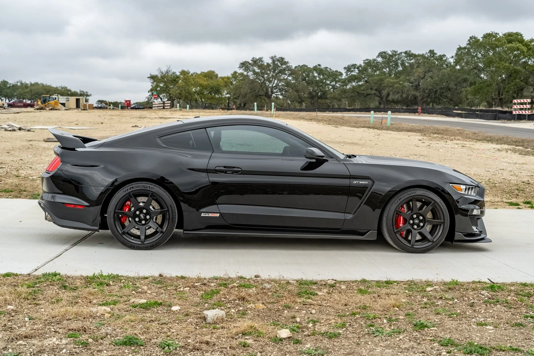 2018 Ford S550 Shelby Mustang GT350R - Image 6 of 31