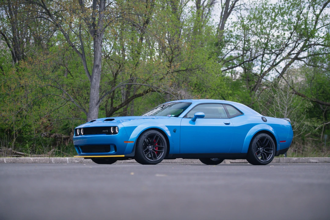 2019 Dodge Challenger SRT Hellcat 3rd Gen - Image 9 of 31