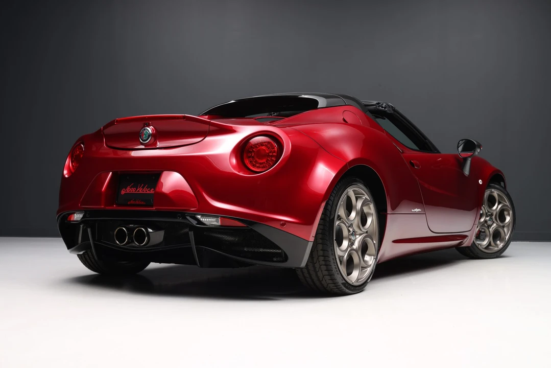2020 Alfa Romeo 4C Spider - Image 11 of 31