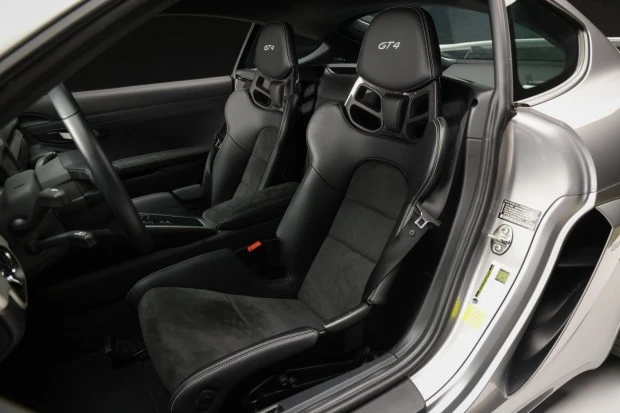 2021 Porsche 718 Cayman GT4 - Image 4 of 7