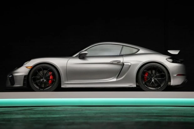 2021 Porsche 718 Cayman GT4 - Image 3 of 7