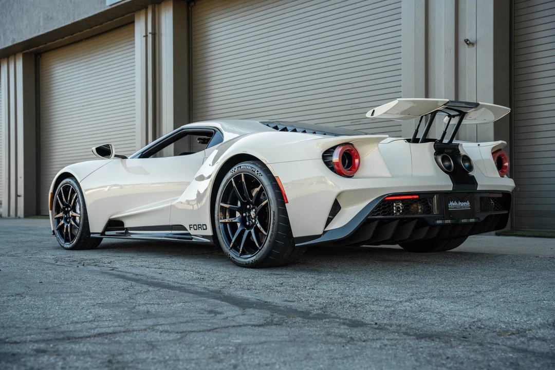 2022 Ford GT 2nd Gen - Image 15 of 31