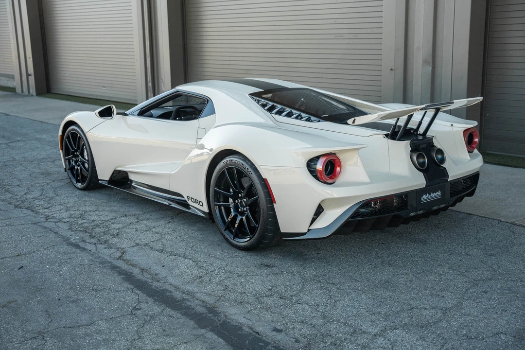 2022 Ford GT 2nd Gen - Image 14 of 31
