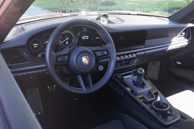 2022 Porsche 992 GT3 - Image 5 of 8