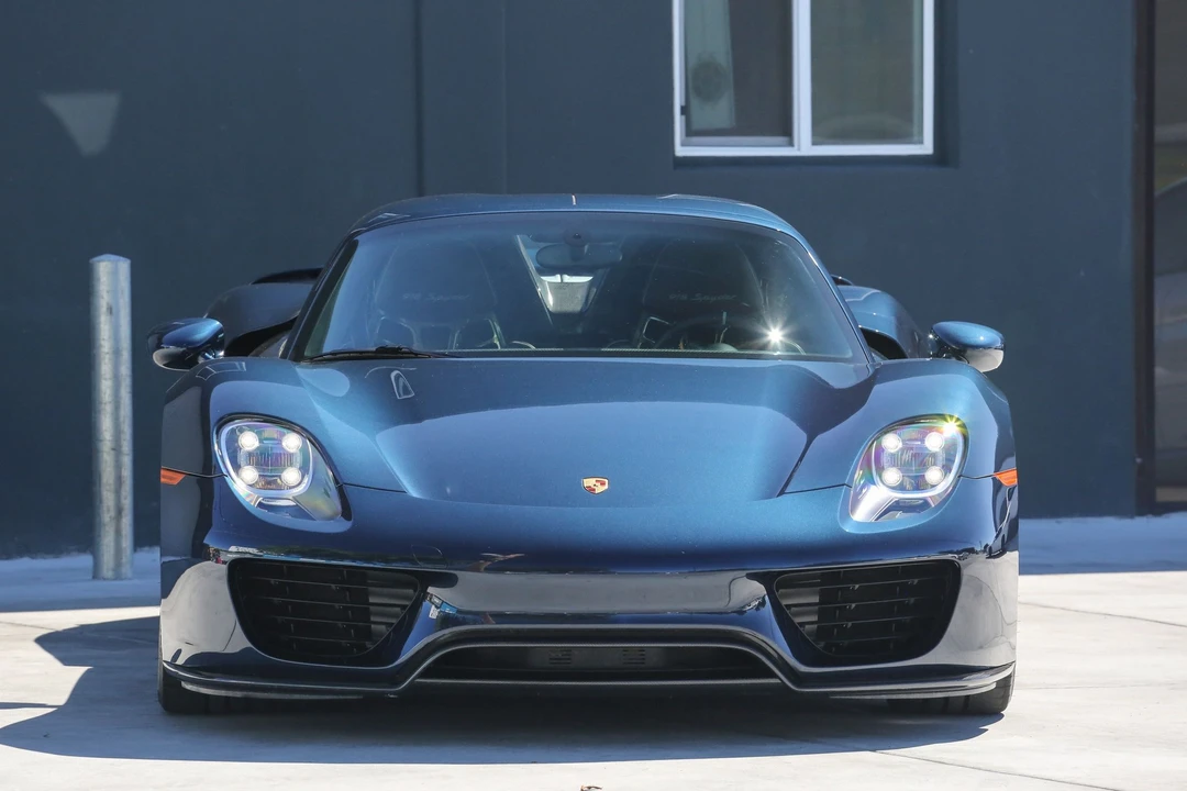 2015 Porsche 918 Spyder - Image 2 of 8