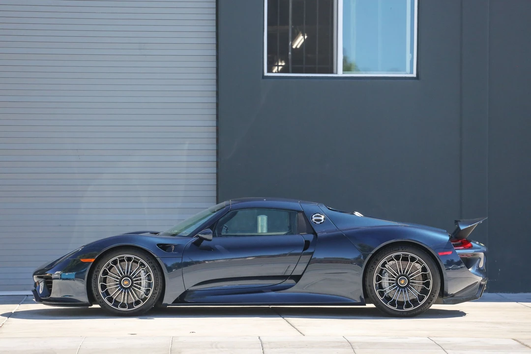 2015 Porsche 918 Spyder - Image 3 of 8