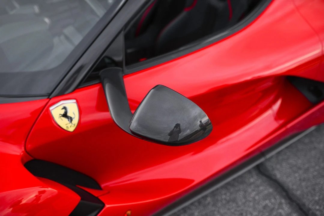 2017 Ferrari LaFerrari Aperta - Image 24 of 31