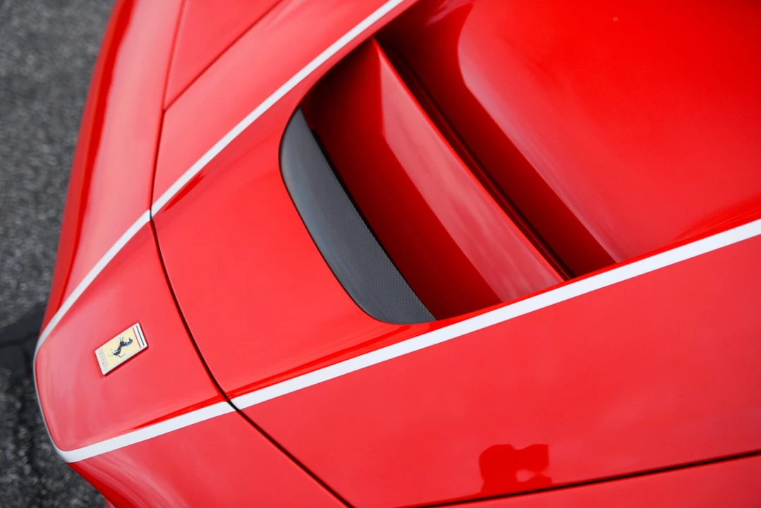 2017 Ferrari LaFerrari Aperta - Image 21 of 31