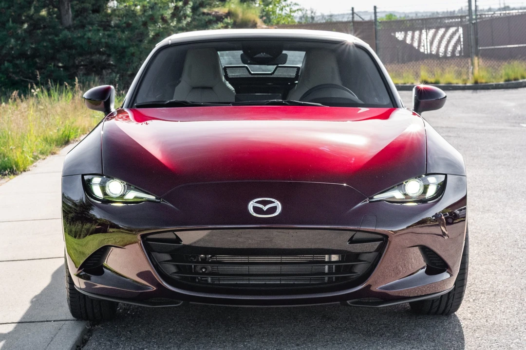 2025 Mazda ND MX-5 Miata - Image 19 of 31