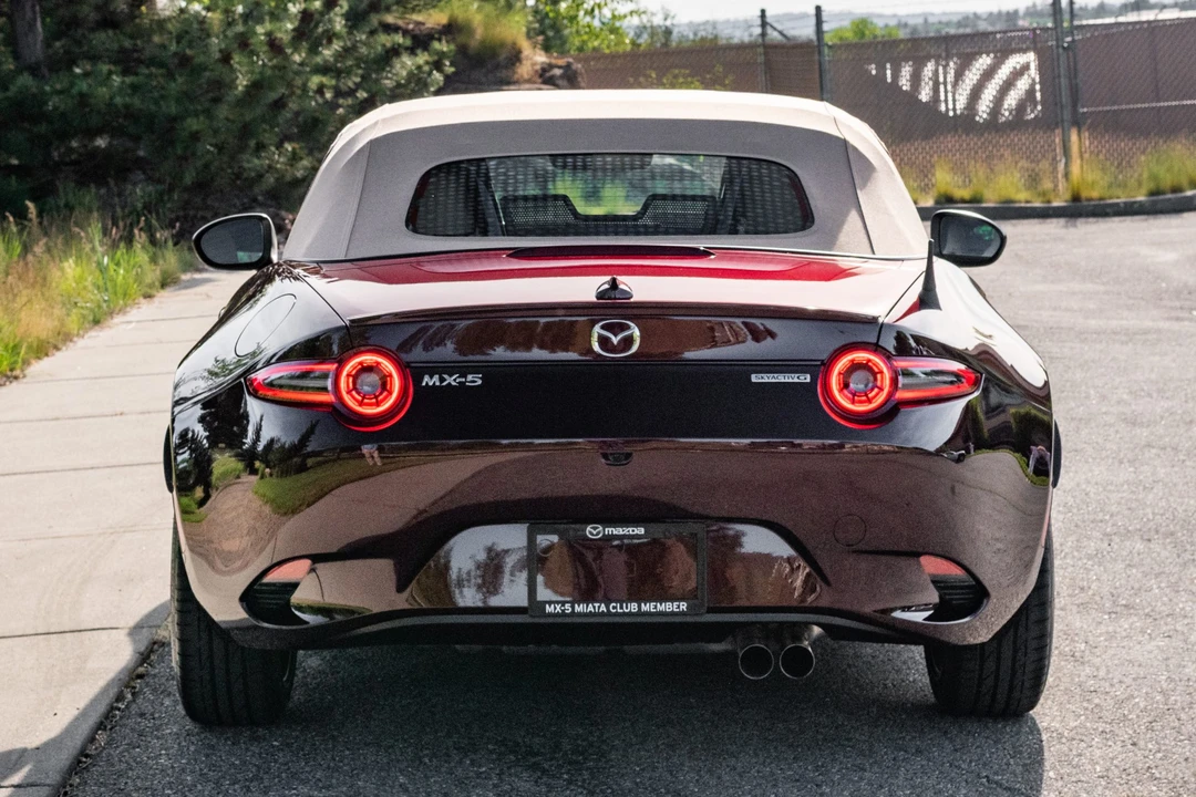 2025 Mazda ND MX-5 Miata - Image 26 of 31