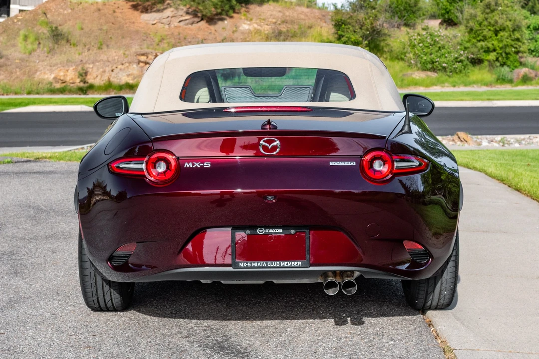 2025 Mazda ND MX-5 Miata - Image 15 of 31