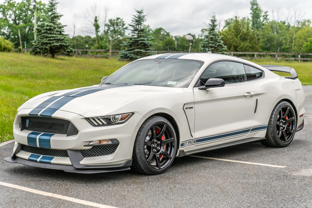 2020 Ford S550 Shelby Mustang GT350R - Image 2 of 31