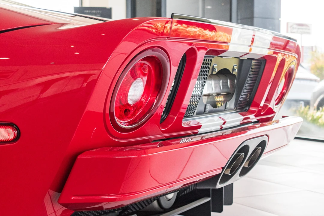2005 Ford GT 1st Gen - Image 23 of 31